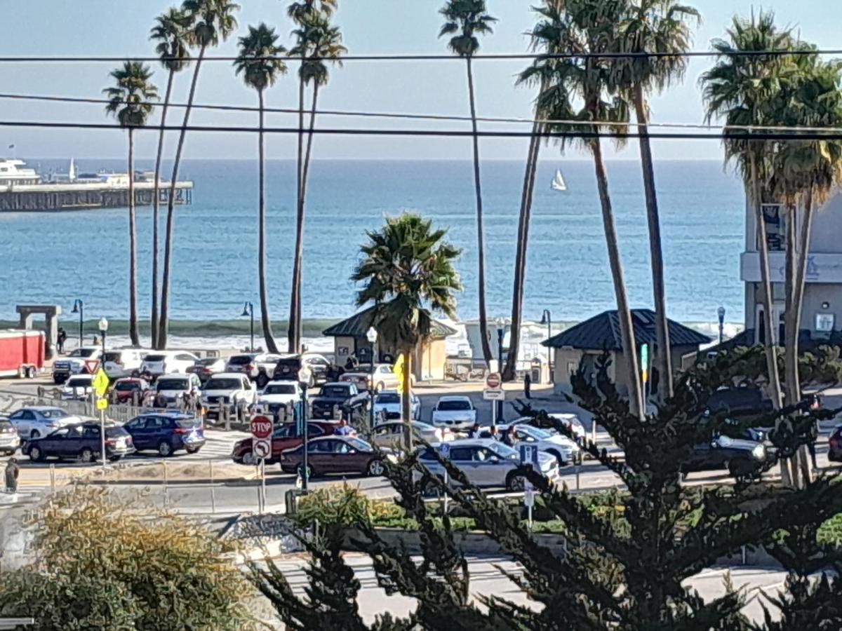 Howard Johnson By Wyndham Santa Cruz Beach Boardwalk Exterior photo